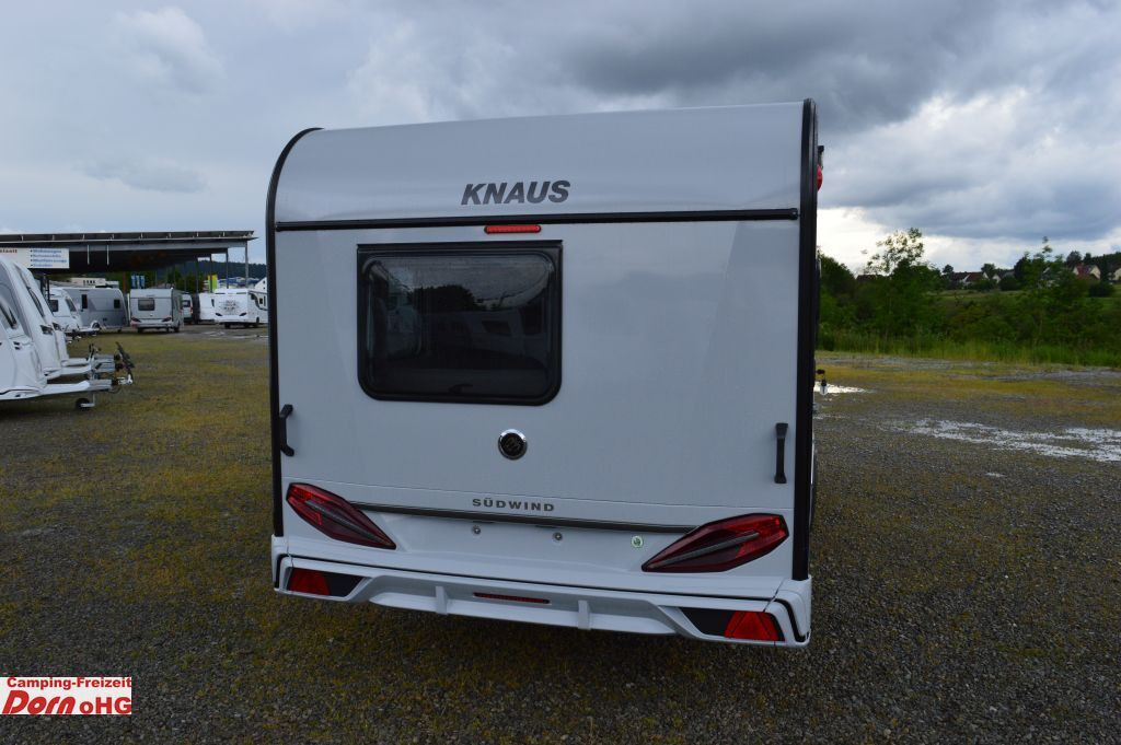 Knaus Südwind 420 QD 60 YEARS Kühlschrank 142l - Причіп дача: фото 3 Knaus Südwind 420 QD 60 YEARS Kühlschrank 142l - Причіп дача: фото 3