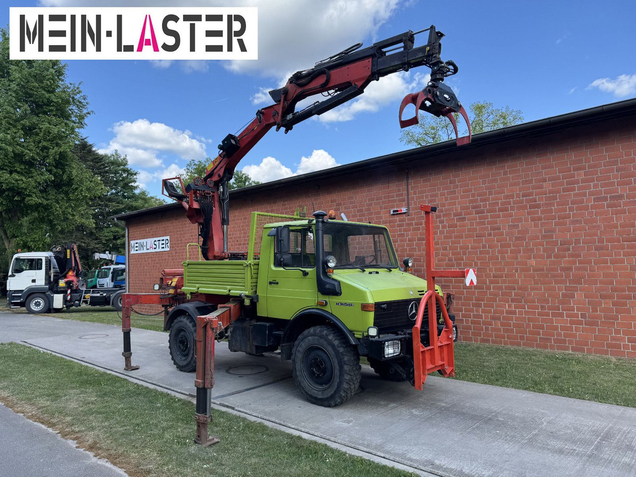 Unimog U 1650 PK 10500 Kran 15 m max. 3,9 t Seilwinde - Вантажівка з маніпулятором: фото 1 Unimog U 1650 PK 10500 Kran 15 m max. 3,9 t Seilwinde - Вантажівка з маніпулятором: фото 1