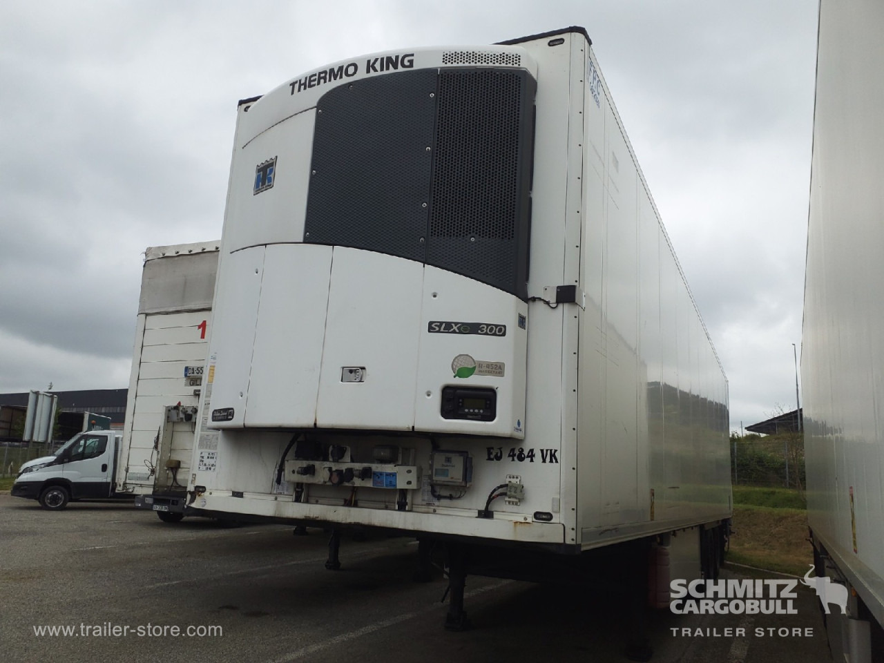 SCHMITZ Reefer Standard Taillift - Ізотермічний напівпричіп: фото 4 SCHMITZ Reefer Standard Taillift - Ізотермічний напівпричіп: фото 4