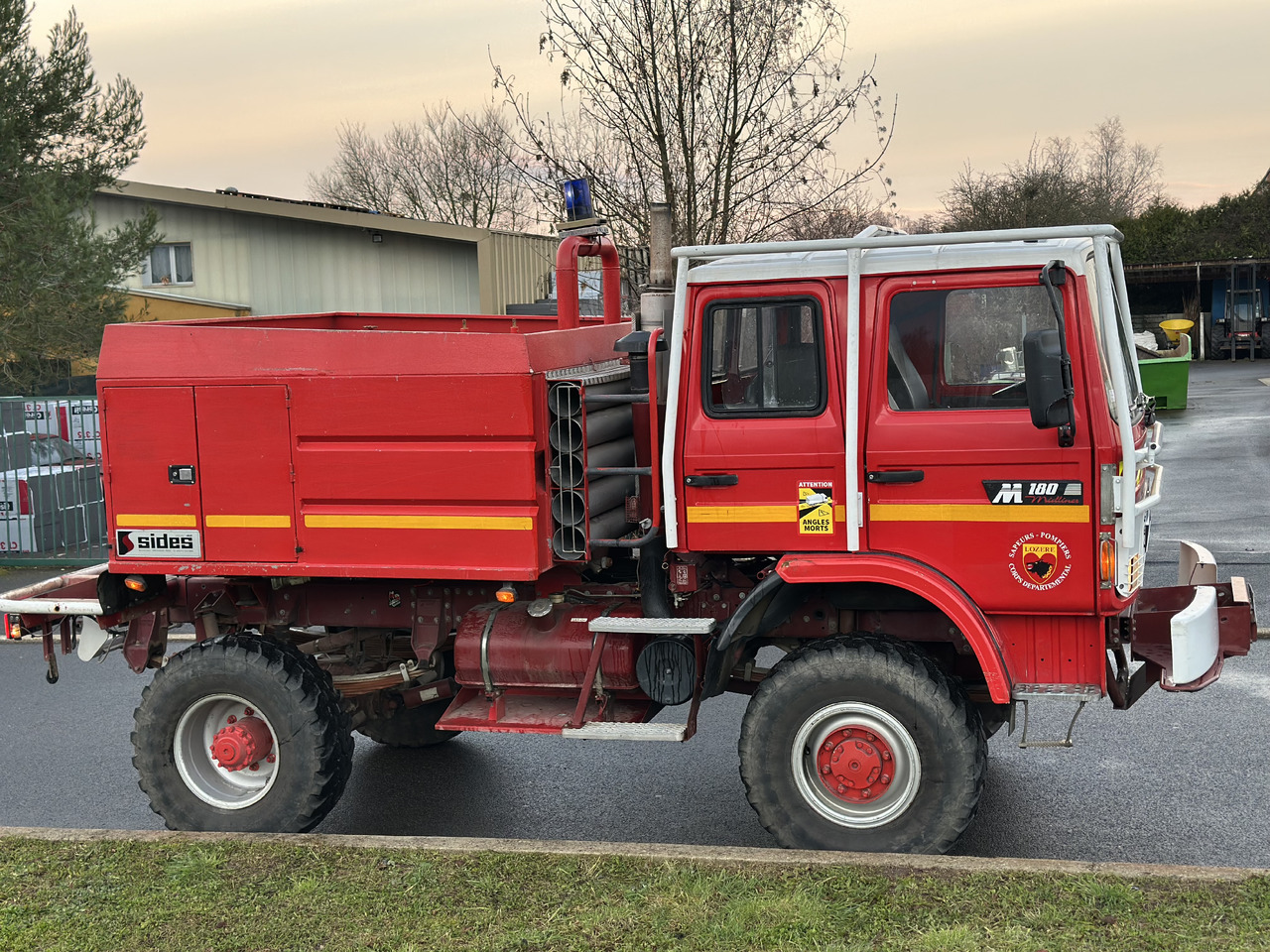 RENAULT M180 - Пожежна машина: фото 5 RENAULT M180 - Пожежна машина: фото 5