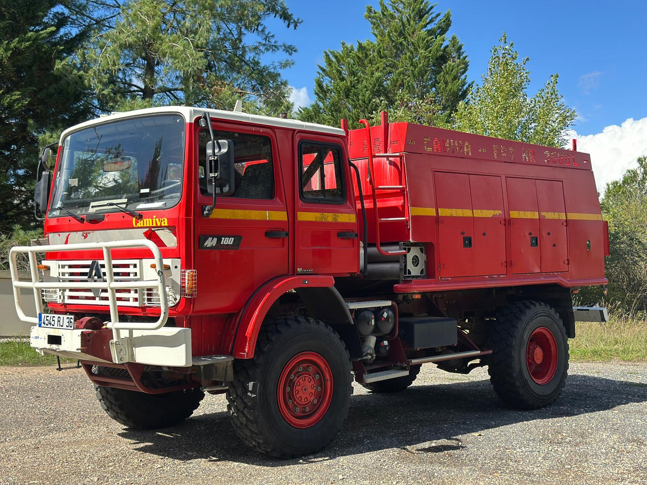 RENAULT M180 - Пожежна машина: фото 3 RENAULT M180 - Пожежна машина: фото 3