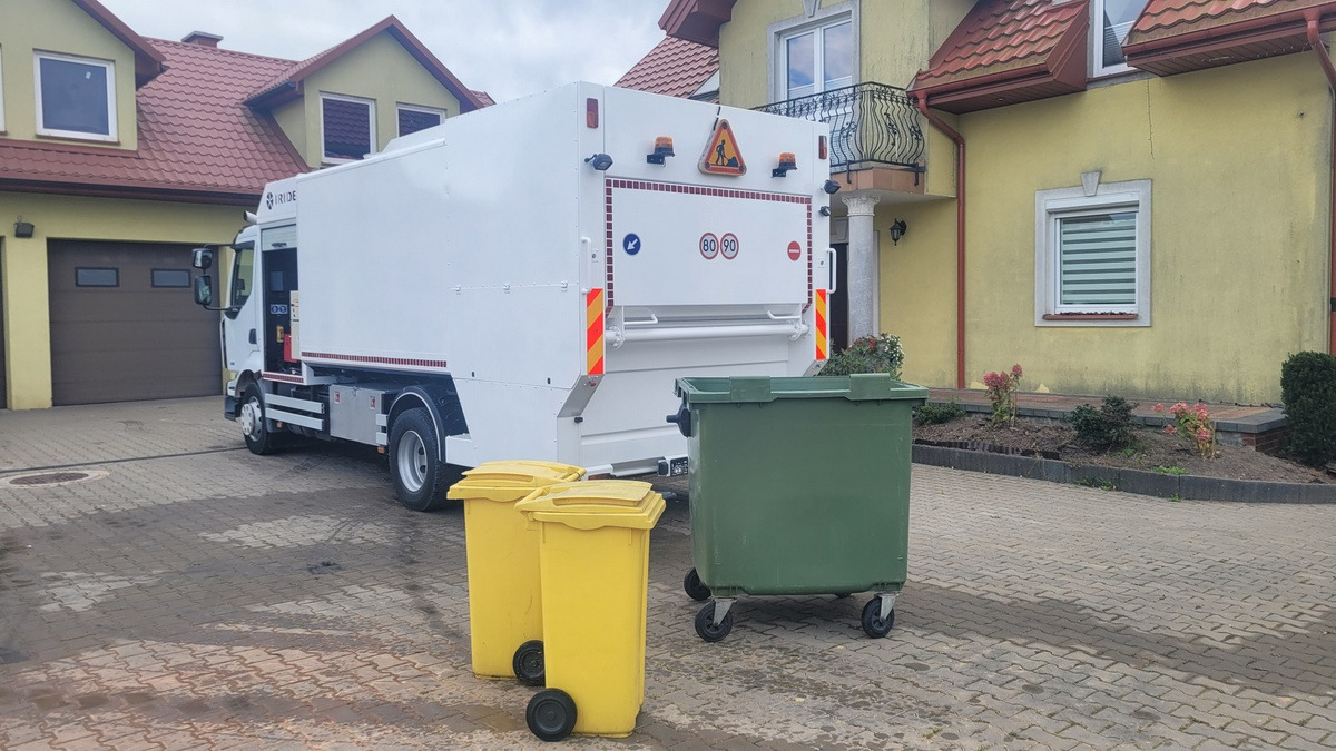 Renault Midlum CONTAINER WEASHER LAVACASSONETTI MYJKA - Сміттєвози: фото 3 Renault Midlum CONTAINER WEASHER LAVACASSONETTI MYJKA - Сміттєвози: фото 3