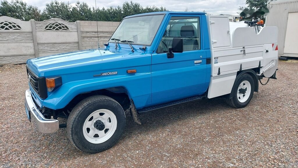 Toyota Land Cruiser COMBI HYDRO CLEANER 4x4 - Асенізатори: фото 5 Toyota Land Cruiser COMBI HYDRO CLEANER 4x4 - Асенізатори: фото 5