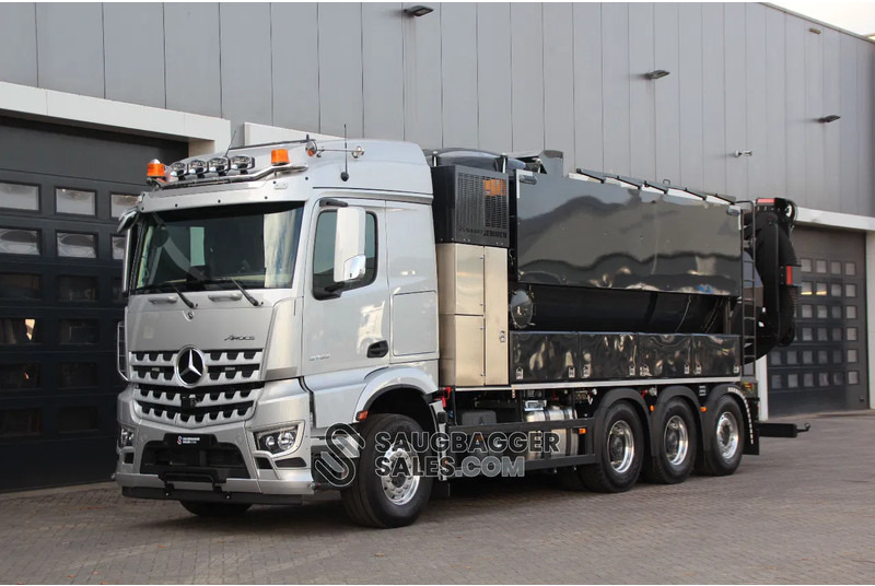 Mercedes-Benz NAAKTGEBOREN Vacu-Press 11.000 - Асенізатори: фото 1 Mercedes-Benz NAAKTGEBOREN Vacu-Press 11.000 - Асенізатори: фото 1