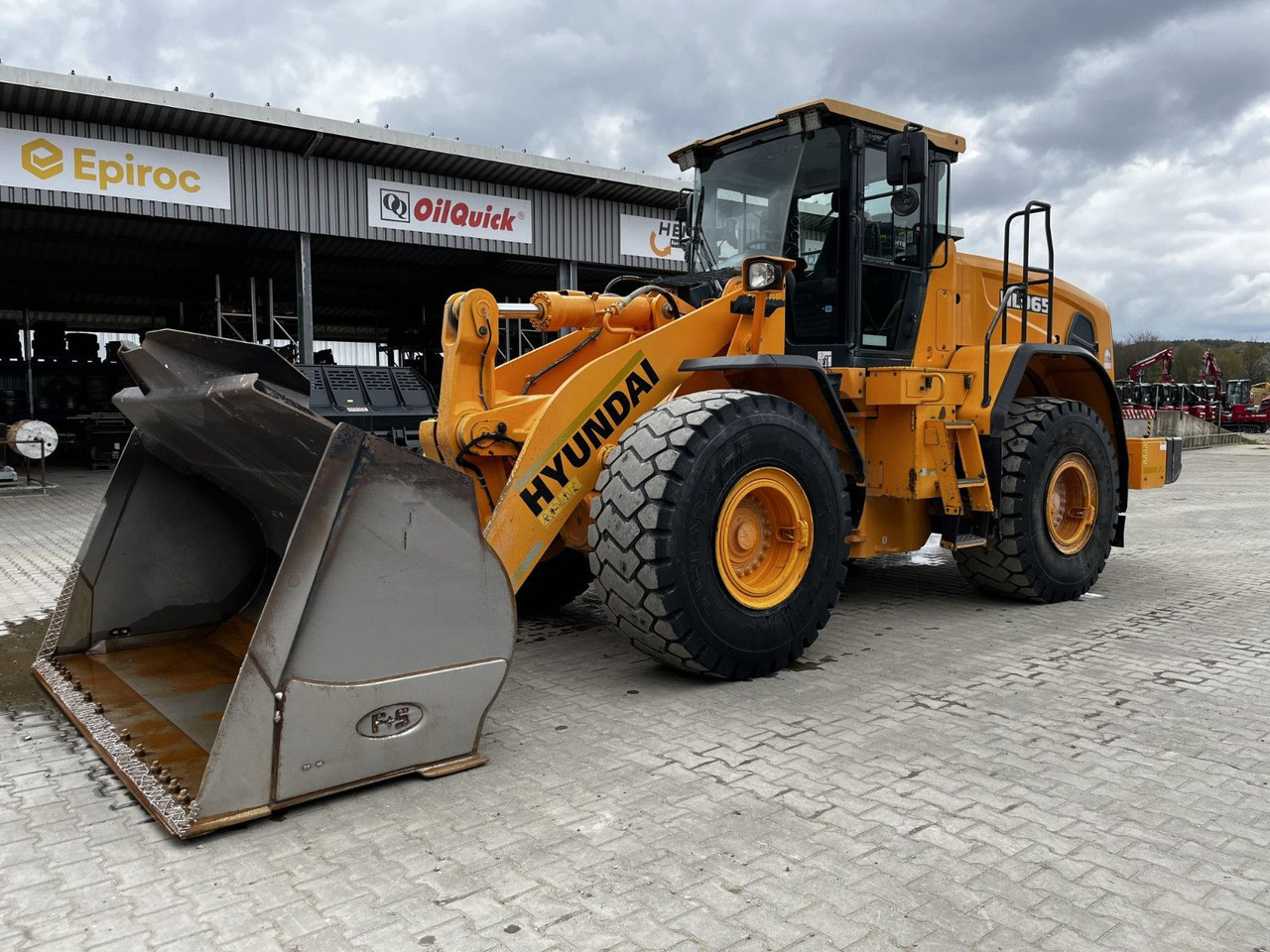 Hyundai HL 965 - Колісний навантажувач: фото 1 Hyundai HL 965 - Колісний навантажувач: фото 1