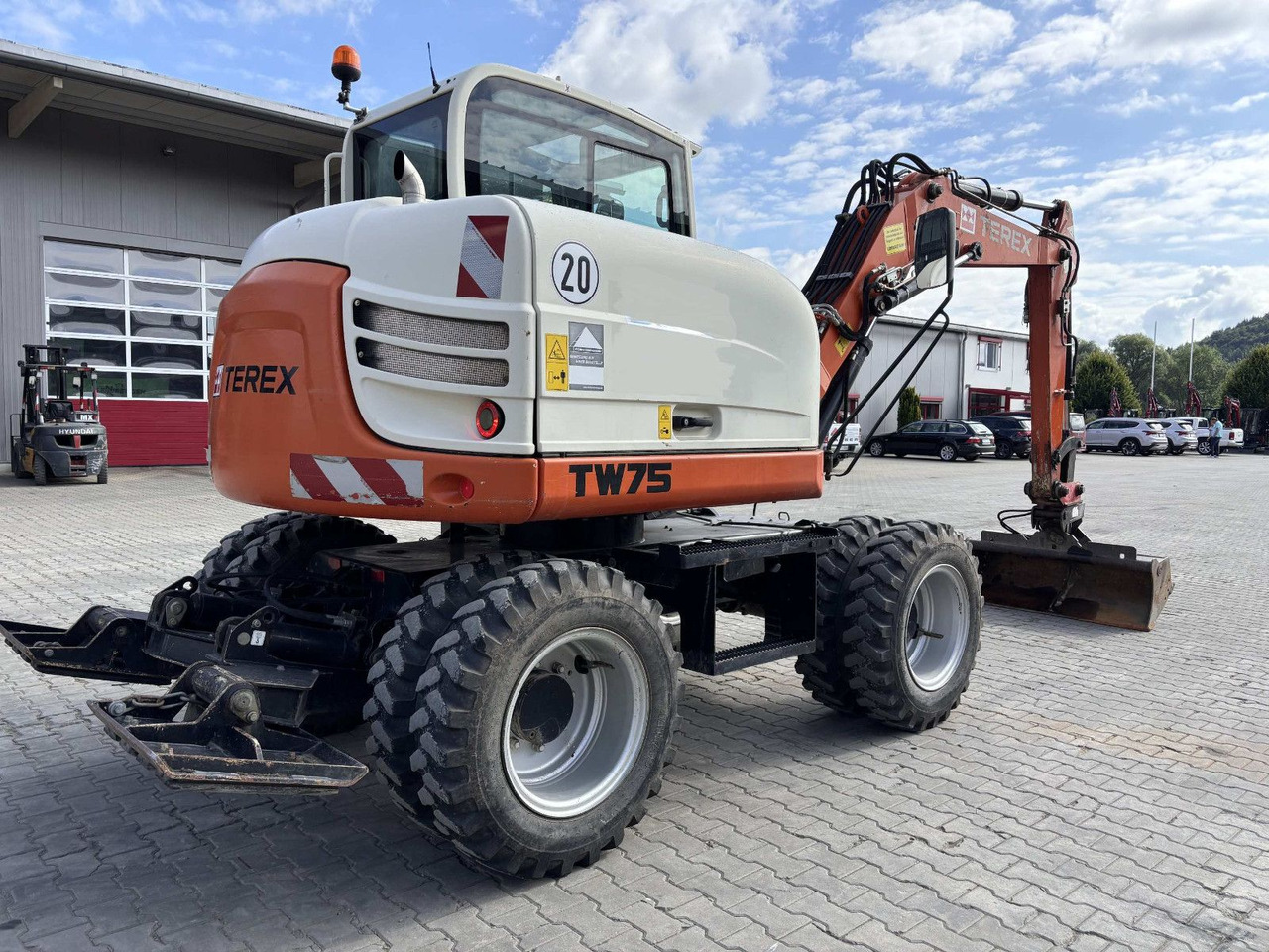Terex TW 75 - Колісний екскаватор: фото 3 Terex TW 75 - Колісний екскаватор: фото 3