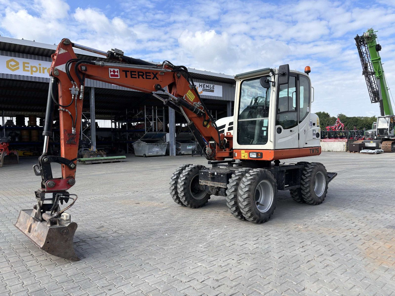 Terex TW 75 - Колісний екскаватор: фото 1 Terex TW 75 - Колісний екскаватор: фото 1
