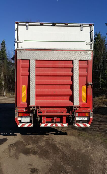 SCANIA 94D.220 - Вантажівка з закритим кузовом: фото 3 SCANIA 94D.220 - Вантажівка з закритим кузовом: фото 3