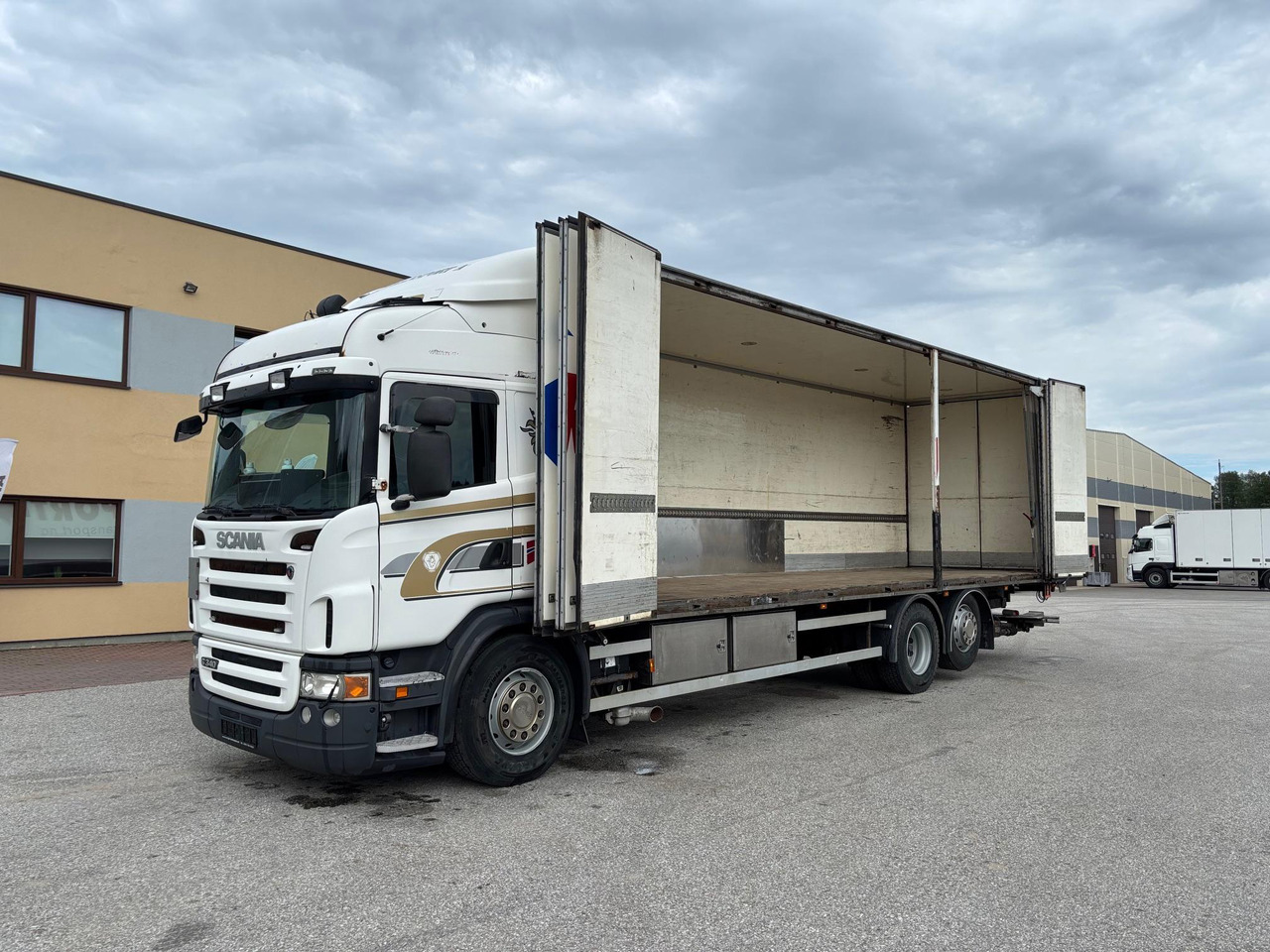 SCANIA G340 - Вантажівка з закритим кузовом: фото 4 SCANIA G340 - Вантажівка з закритим кузовом: фото 4