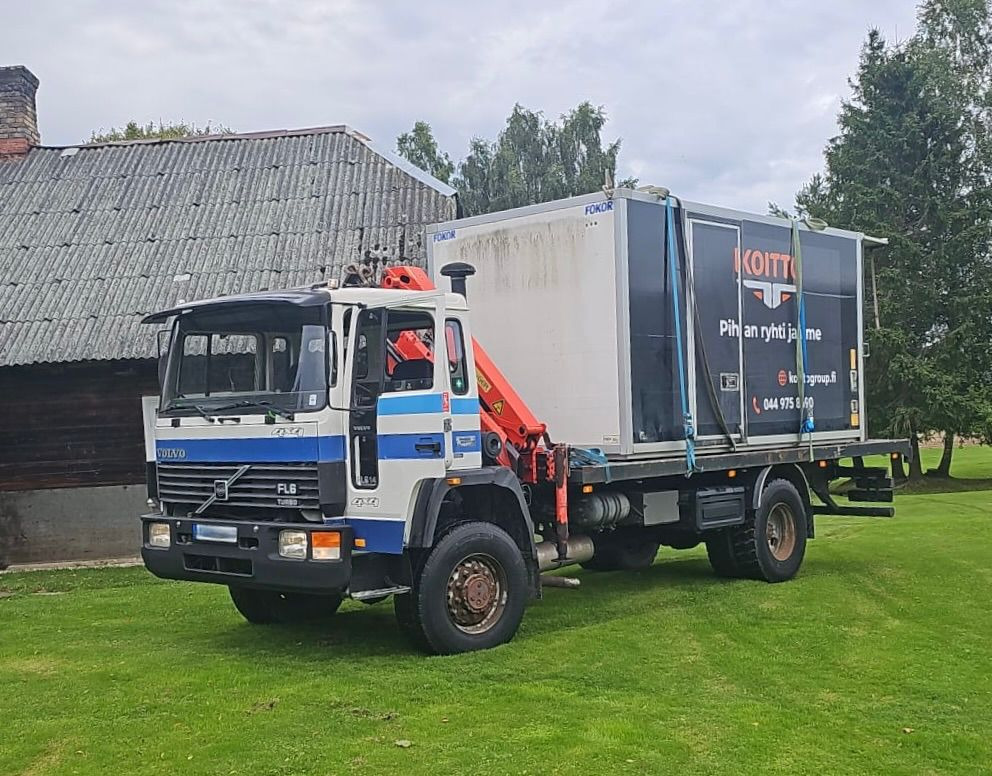 VOLVO FL614 - Бортова вантажівка/ Платформа, Вантажівка з маніпулятором: фото 1 VOLVO FL614 - Бортова вантажівка/ Платформа, Вантажівка з маніпулятором: фото 1