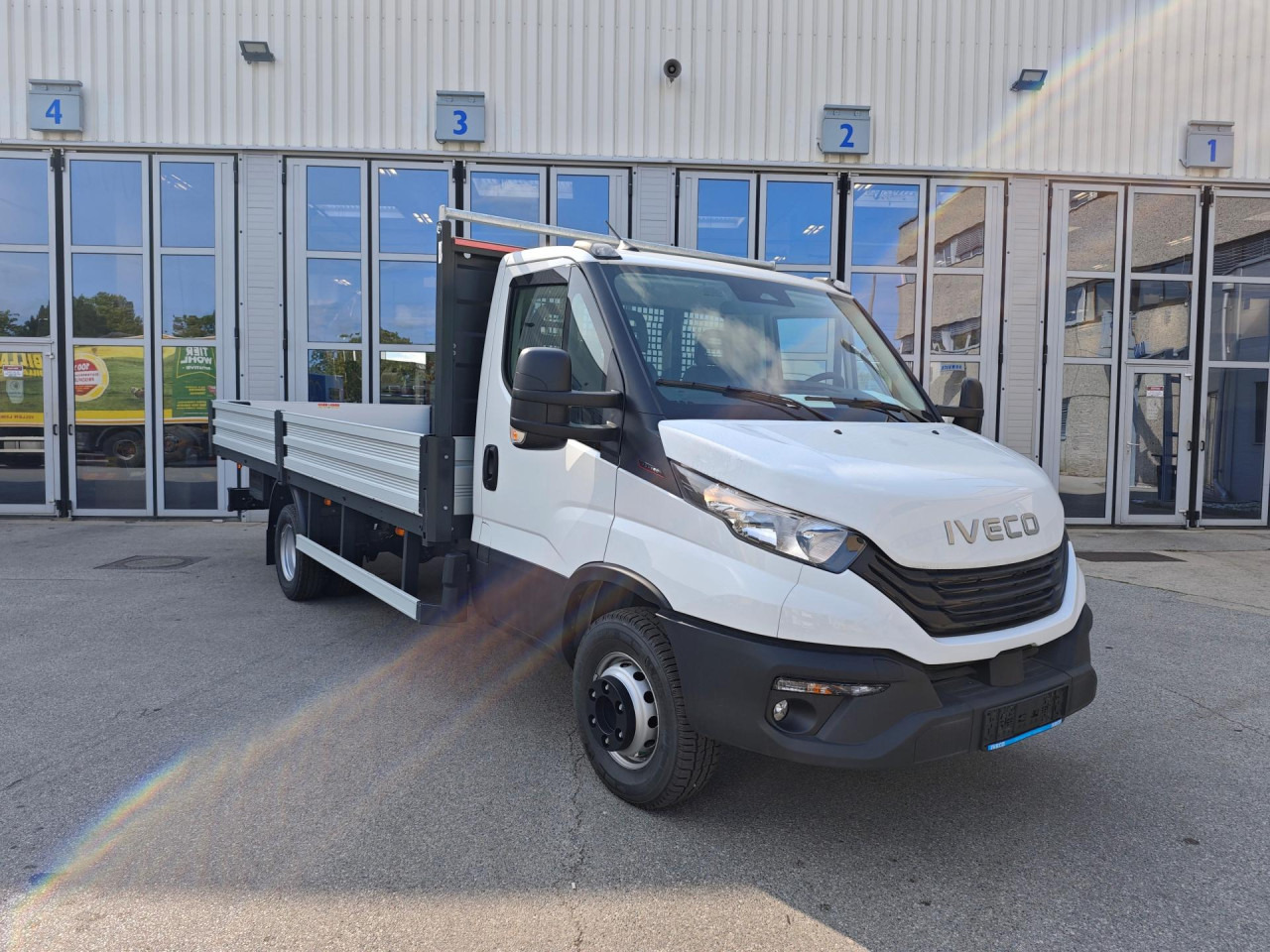 IVECO Daily 70C16H30 Euro6 Klima AHK ZV - Бортова вантажівка/ Платформа: фото 2 IVECO Daily 70C16H30 Euro6 Klima AHK ZV - Бортова вантажівка/ Платформа: фото 2