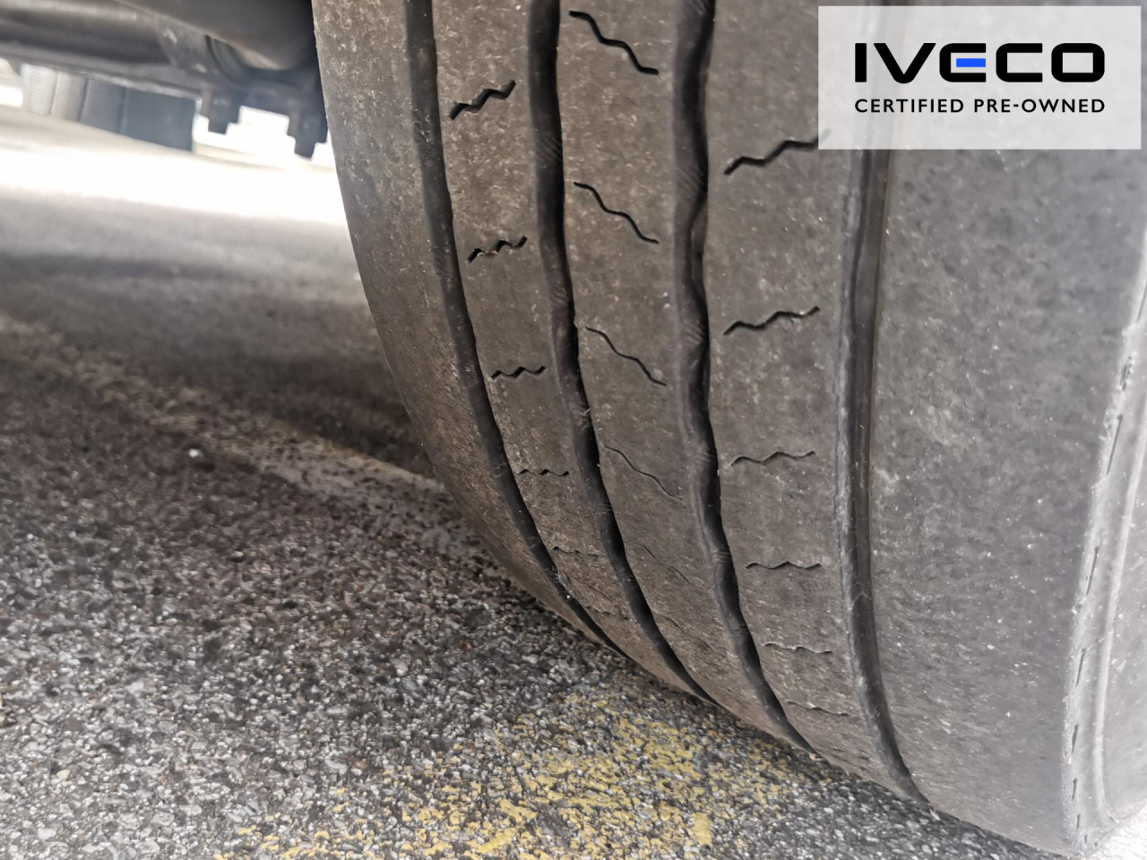 IVECO Pritsche-Schiebeplane-LBW - Тентована вантажівка: фото 2 IVECO Pritsche-Schiebeplane-LBW - Тентована вантажівка: фото 2