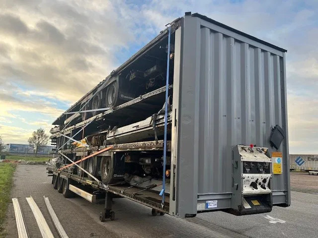 Krone last available 2015 XL P400 mega huckepack curtain sided trailer stack - Закритий кузов напівпричіп: фото 1 Krone last available 2015 XL P400 mega huckepack curtain sided trailer stack - Закритий кузов напівпричіп: фото 1