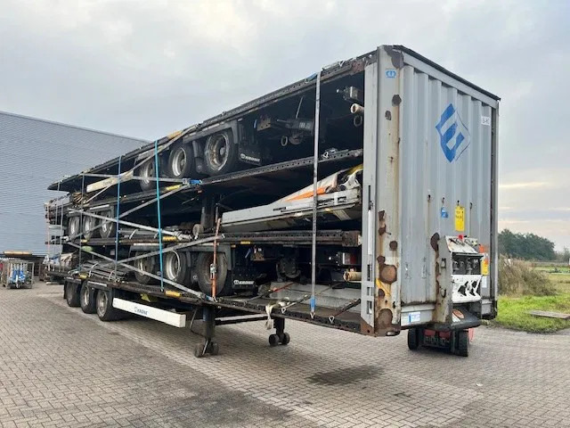 Krone multiple 2014 & 2015 XL P400 mega huckepack curtain sided trailer stacks - Закритий кузов напівпричіп: фото 1 Krone multiple 2014 & 2015 XL P400 mega huckepack curtain sided trailer stacks - Закритий кузов напівпричіп: фото 1