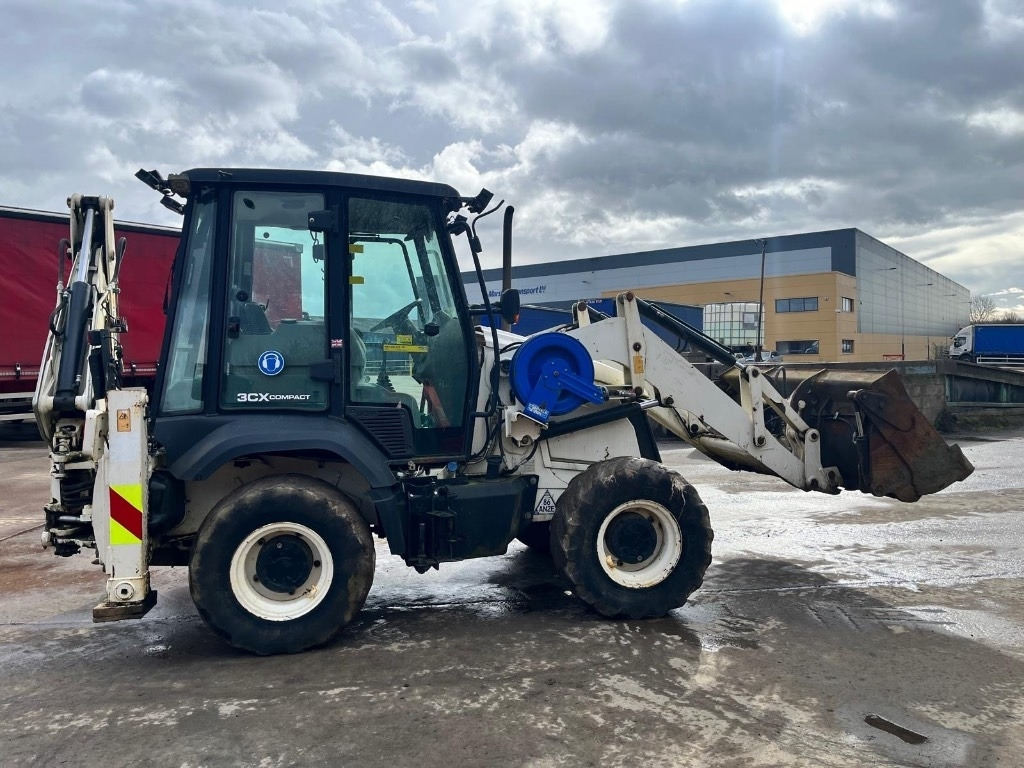 JCB 3CX Compact - Екскаватор-навантажувач: фото 1 JCB 3CX Compact - Екскаватор-навантажувач: фото 1