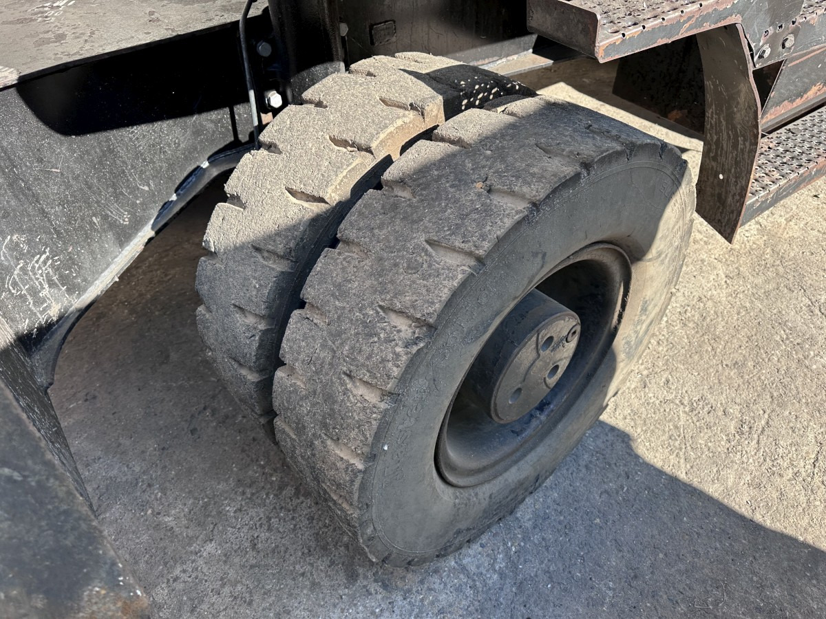 CATERPILLAR M 318 MH mit Greifer Kein 3022 3026 320 322 - Перевантажувач: фото 5 CATERPILLAR M 318 MH mit Greifer Kein 3022 3026 320 322 - Перевантажувач: фото 5