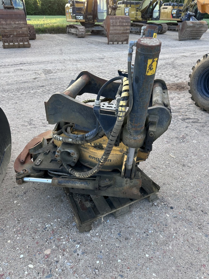ENGCON EC 30 - S80 GR30 -S80 - SVAB Engcon Rototilt - Tiltrotator - Тилтротатор: фото 2 ENGCON EC 30 - S80 GR30 -S80 - SVAB Engcon Rototilt - Tiltrotator - Тилтротатор: фото 2