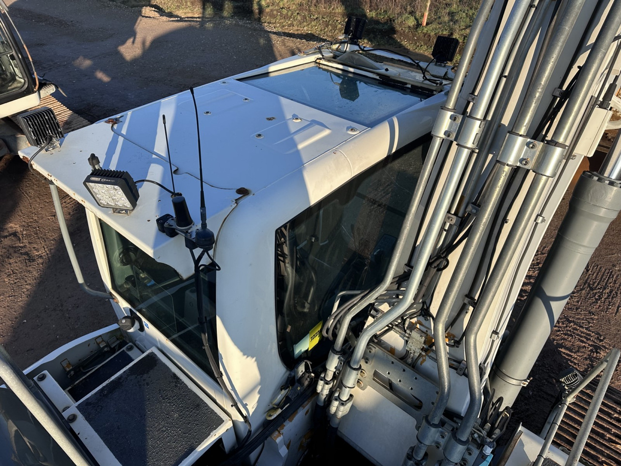LIEBHERR R 924 LC Top Zustand !!! Kein 914- 916- 920- 926 - Гусеничний екскаватор: фото 3 LIEBHERR R 924 LC Top Zustand !!! Kein 914- 916- 920- 926 - Гусеничний екскаватор: фото 3