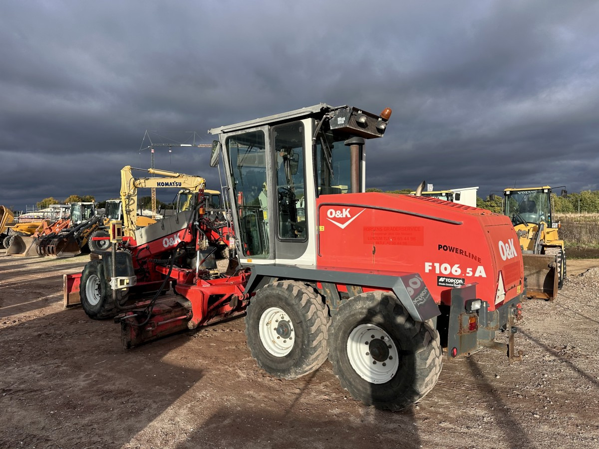 O&K F 106.5 - 6x6 Laser Topcon- Klima Cummins 6 Zyl. - Грейдер: фото 5 O&K F 106.5 - 6x6 Laser Topcon- Klima Cummins 6 Zyl. - Грейдер: фото 5