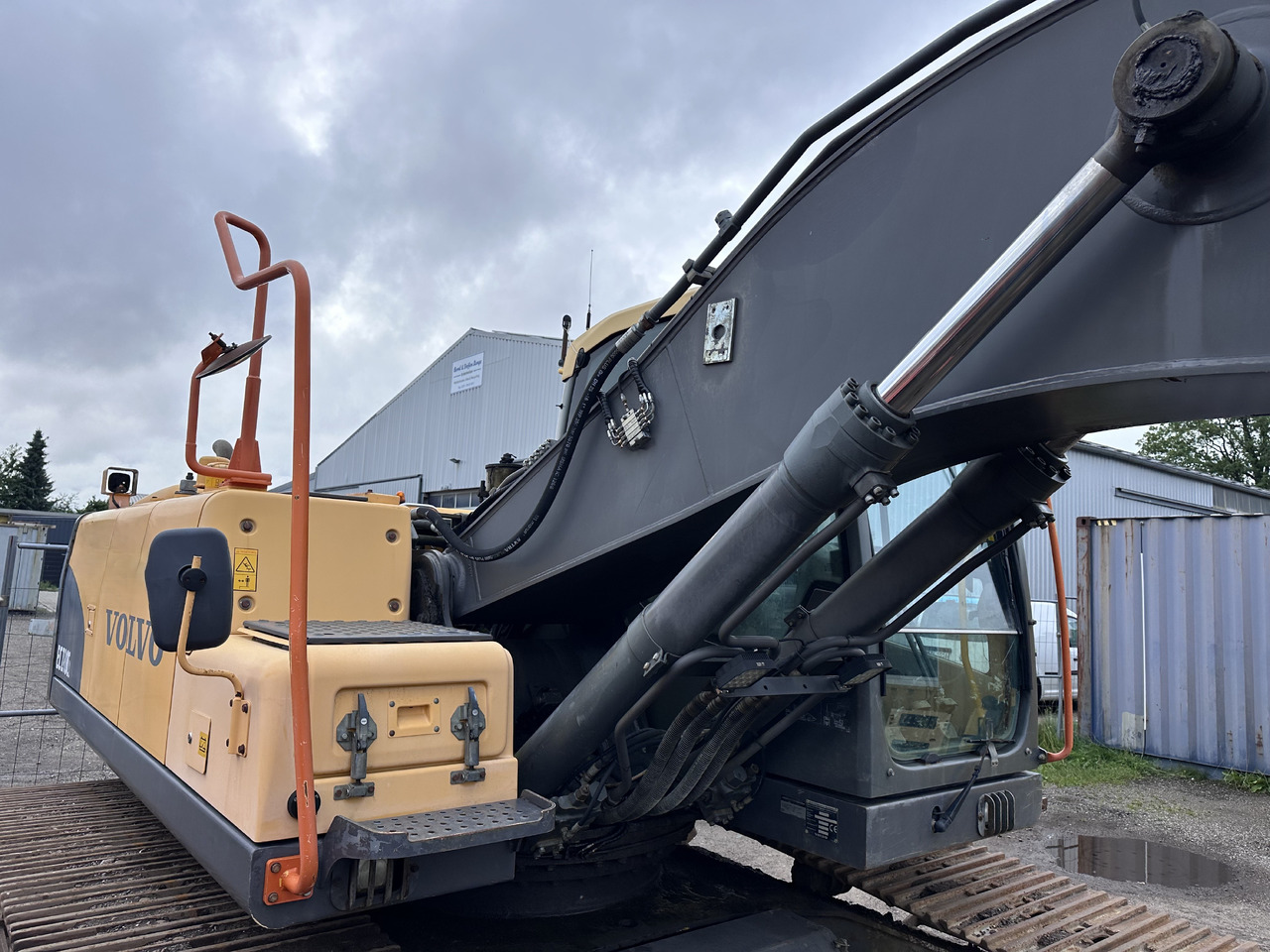 VOLVO EC 210 CL Deutsche Maschine! Top !!! - Гусеничний екскаватор: фото 3 VOLVO EC 210 CL Deutsche Maschine! Top !!! - Гусеничний екскаватор: фото 3