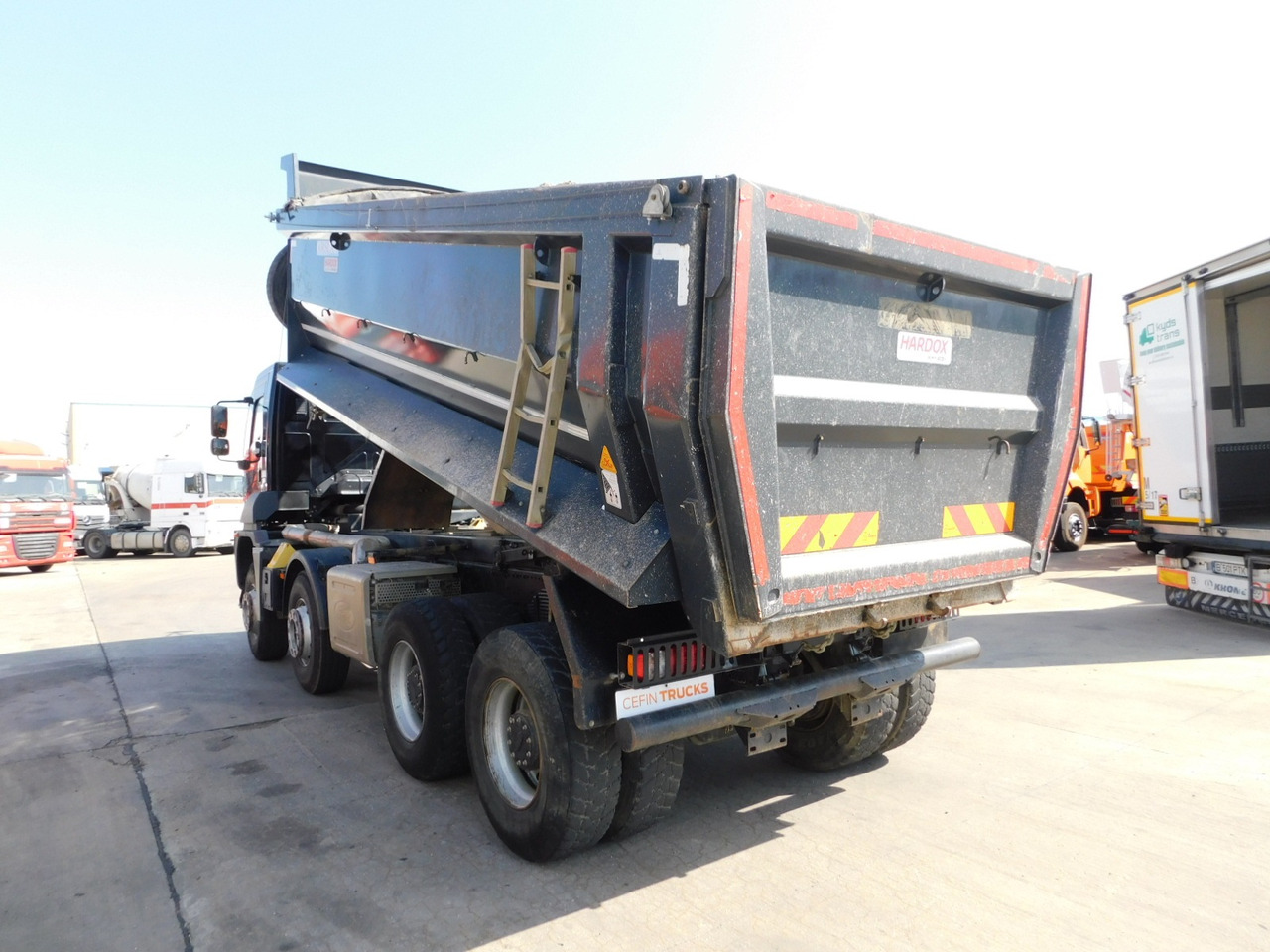 Ford 4142d 8x4 dcab e6 16s2230 - Самоскид вантажівка: фото 4 Ford 4142d 8x4 dcab e6 16s2230 - Самоскид вантажівка: фото 4