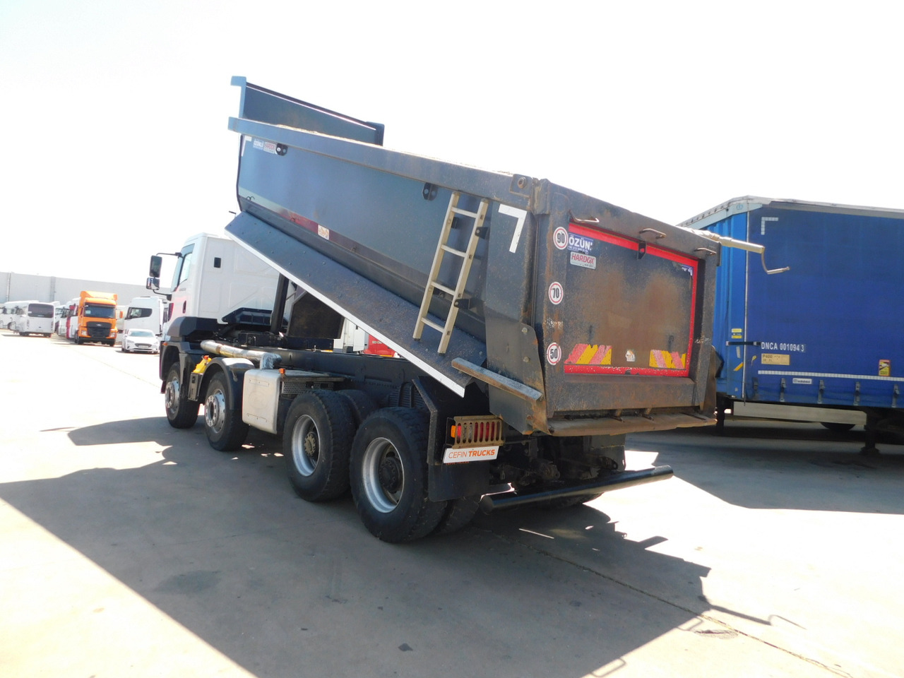 Ford 4142d 8x4 dcab e6 16s2230 - Самоскид вантажівка: фото 4 Ford 4142d 8x4 dcab e6 16s2230 - Самоскид вантажівка: фото 4