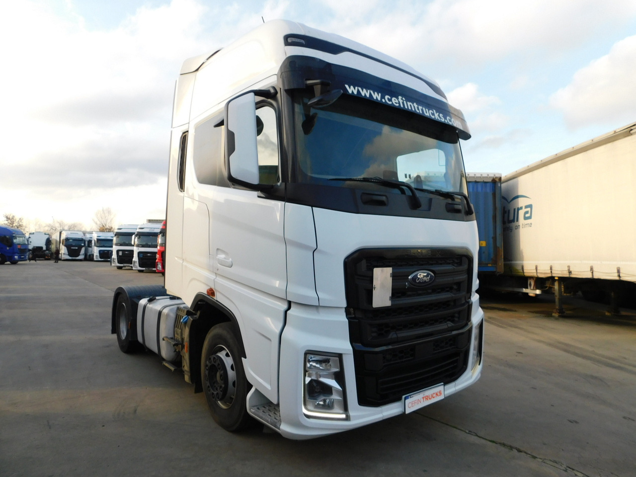 Ford F max 4x2 scab e6 12tx2620 - Тягач: фото 2 Ford F max 4x2 scab e6 12tx2620 - Тягач: фото 2