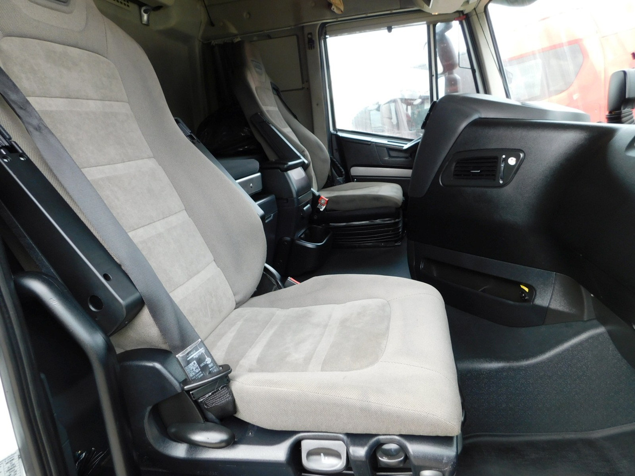 Iveco Stralis 420 - Тягач: фото 5 Iveco Stralis 420 - Тягач: фото 5