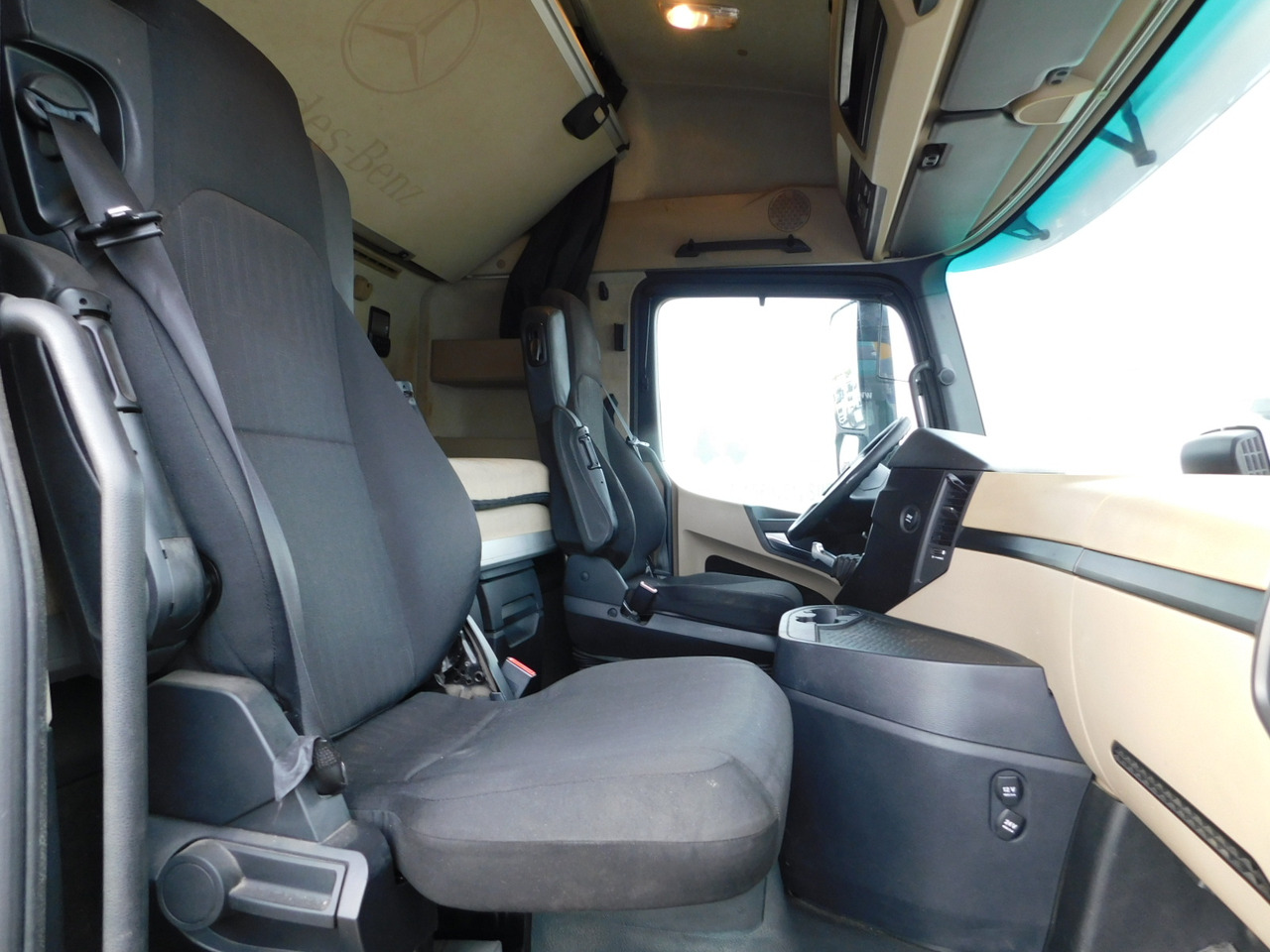 Mercedes Actros 1842 - Тягач: фото 5 Mercedes Actros 1842 - Тягач: фото 5