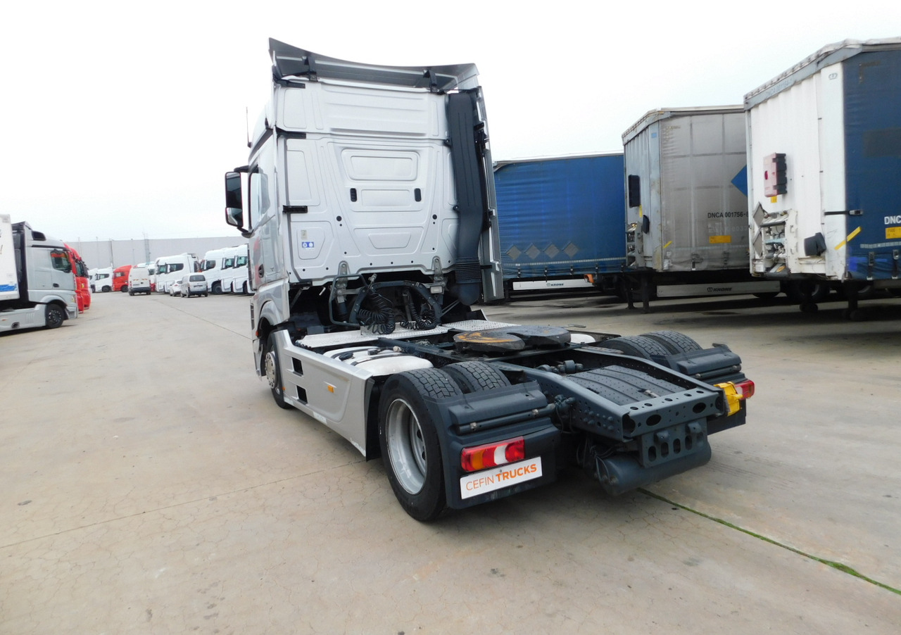 Mercedes Actros - Тягач: фото 4 Mercedes Actros - Тягач: фото 4