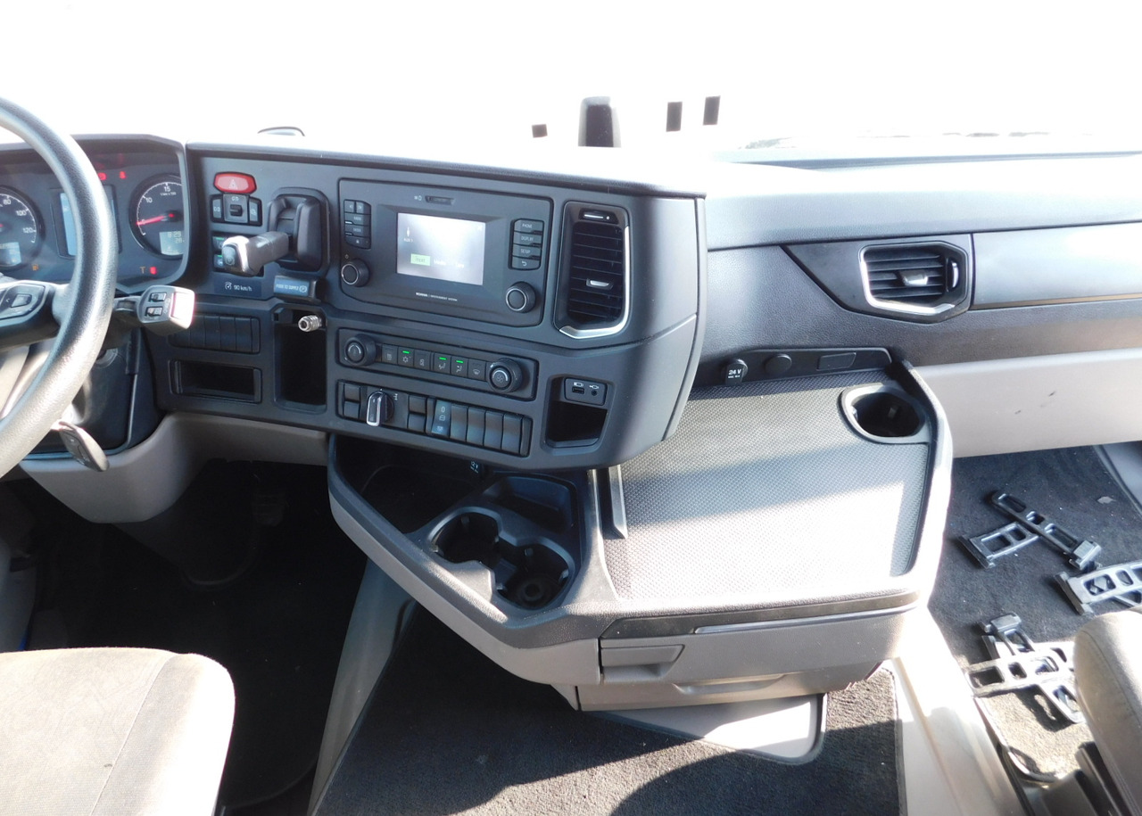 Тягач Scania R500: фото 7
