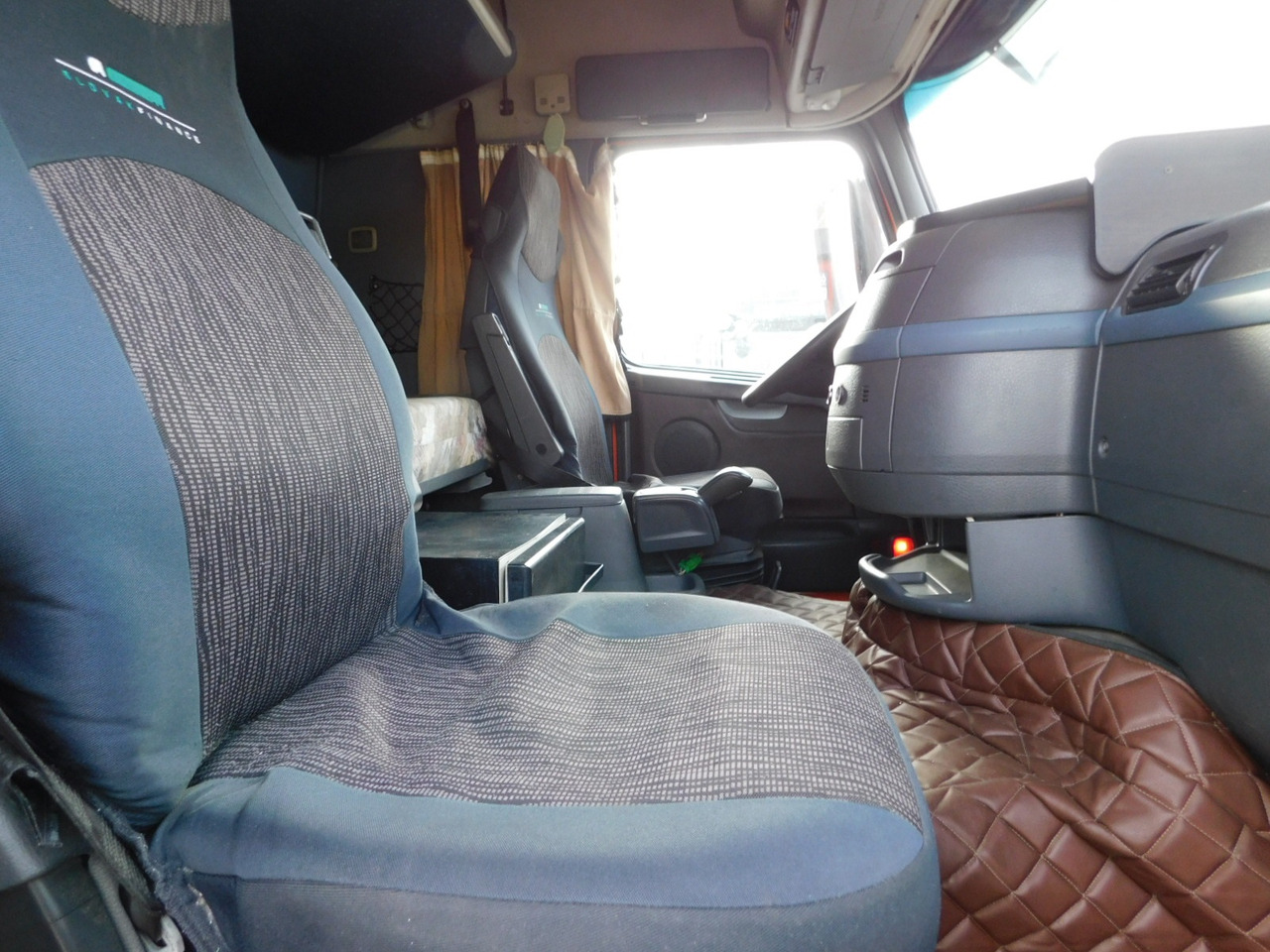 Volvo Fh 440 - Тягач: фото 5 Volvo Fh 440 - Тягач: фото 5