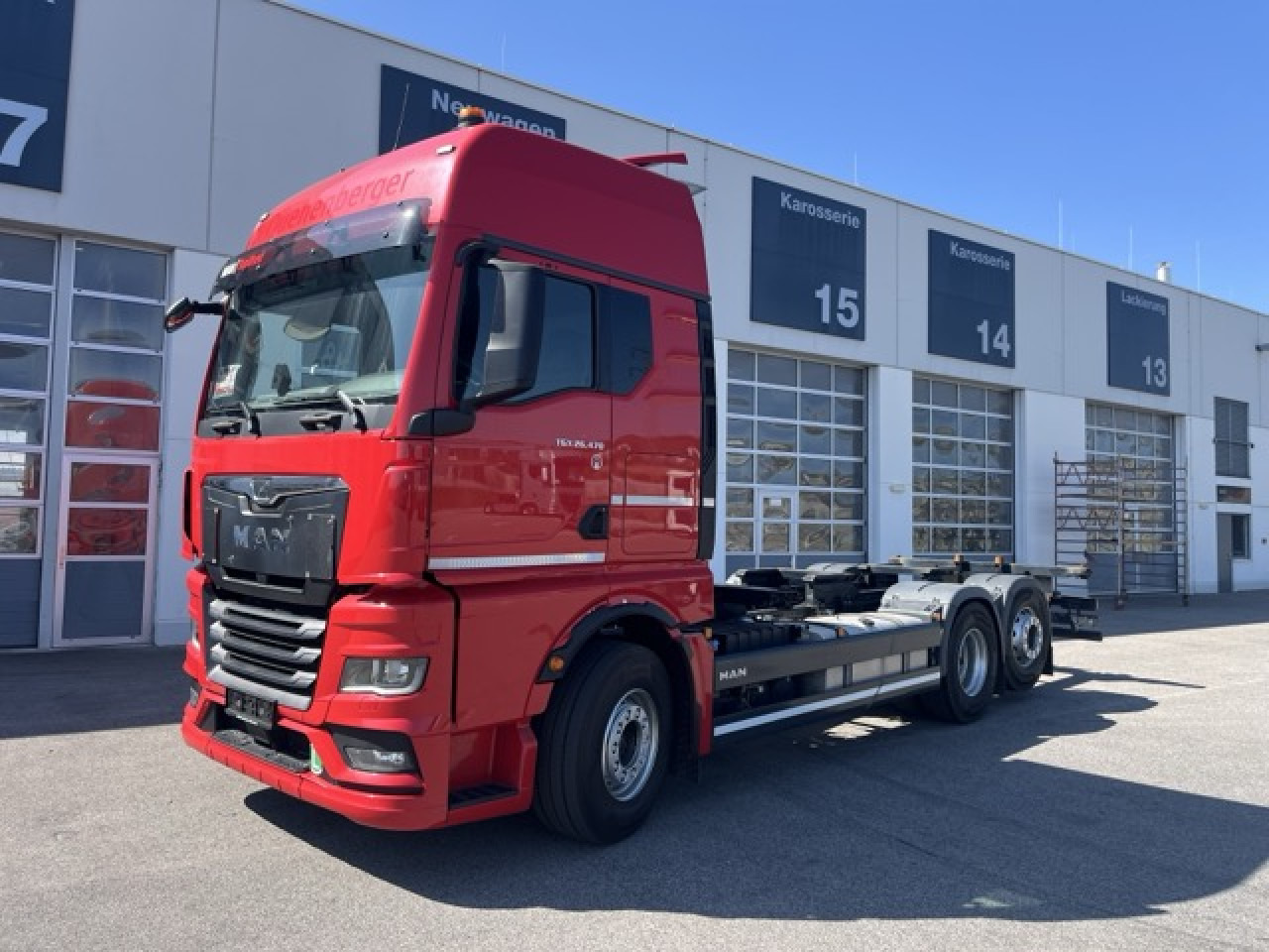 MAN TGX 26.470 6x2-4 LL - neu bereift Euro6 Intarder - Контейнеровоз/ Змінний кузов вантажівка: фото 1 MAN TGX 26.470 6x2-4 LL - neu bereift Euro6 Intarder - Контейнеровоз/ Змінний кузов вантажівка: фото 1