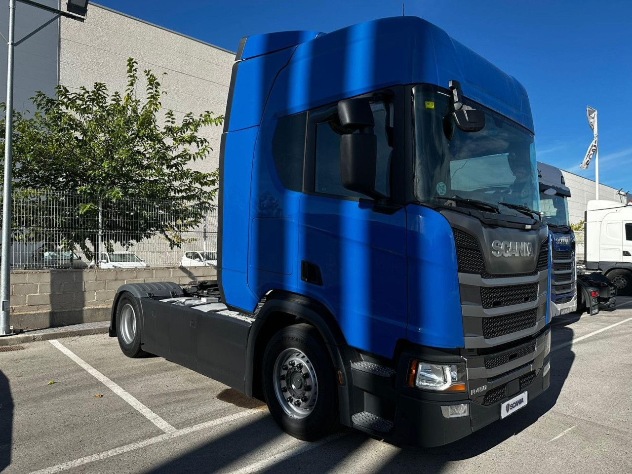 Scania R450 - Тягач: фото 3 Scania R450 - Тягач: фото 3