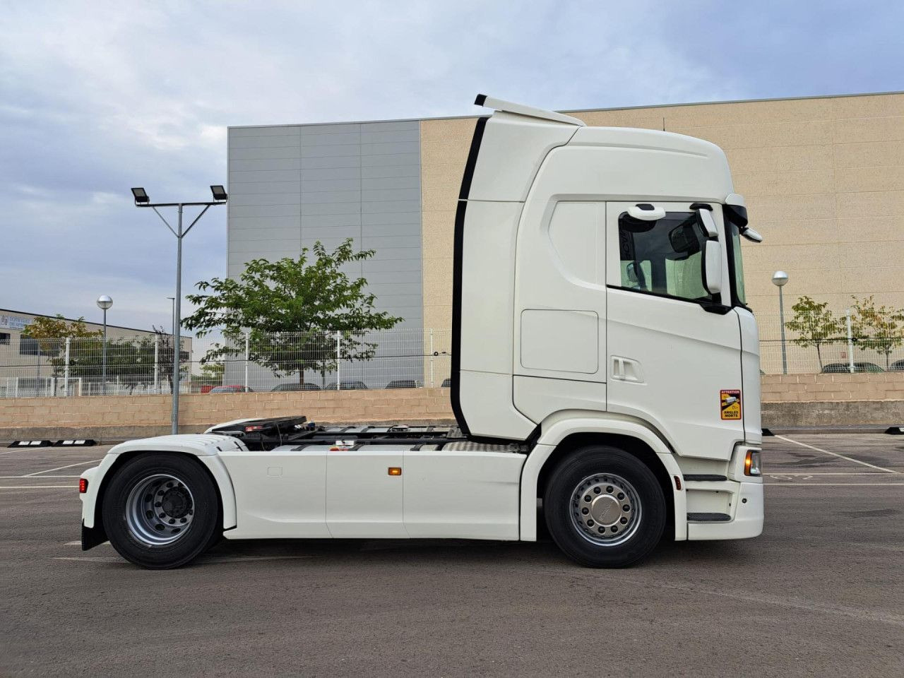 Scania UVES01240217 - Тягач: фото 2 Scania UVES01240217 - Тягач: фото 2