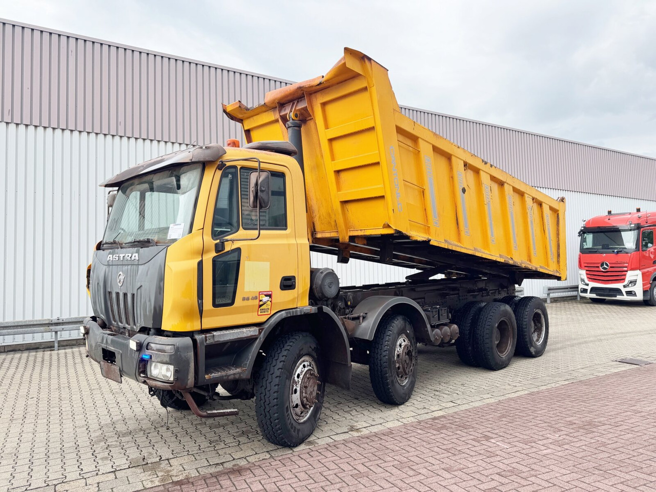 ASTRA HHD8 86.48-80 8x6 ASTRA HHD8 86.48-80 8x6 Mulde ca. 24m³ - Самоскид: фото 1 ASTRA HHD8 86.48-80 8x6 ASTRA HHD8 86.48-80 8x6 Mulde ca. 24m³ - Самоскид: фото 1