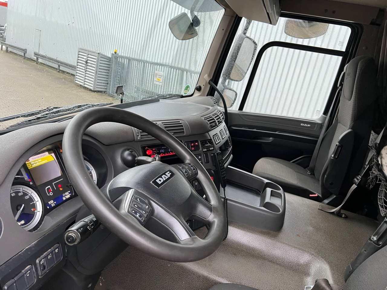 DAF CF 290 4x2 CF 290 4x2, Tele-Absetzer - Скіповий навантажувач вантажівка: фото 4 DAF CF 290 4x2 CF 290 4x2, Tele-Absetzer - Скіповий навантажувач вантажівка: фото 4
