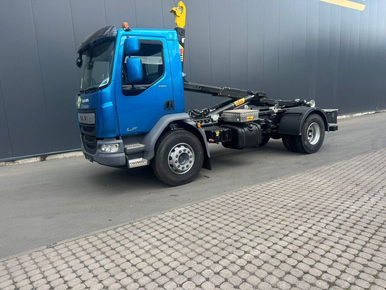 DAF LF 290 FA 4x2 LF 290 FA 4x2, Nebenantrieb, Navi - Вантажівка шасі: фото 1 DAF LF 290 FA 4x2 LF 290 FA 4x2, Nebenantrieb, Navi - Вантажівка шасі: фото 1