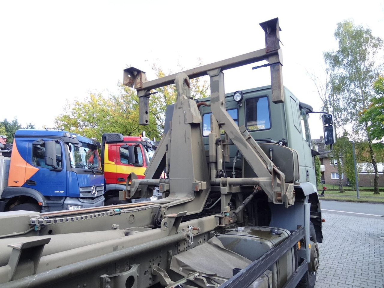 EuroTrakker 260E44W 6X6 EuroTrakker 260E44W 6X6, Retarder, ADR - Гаковий мультиліфт вантажівка: фото 5 EuroTrakker 260E44W 6X6 EuroTrakker 260E44W 6X6, Retarder, ADR - Гаковий мультиліфт вантажівка: фото 5
