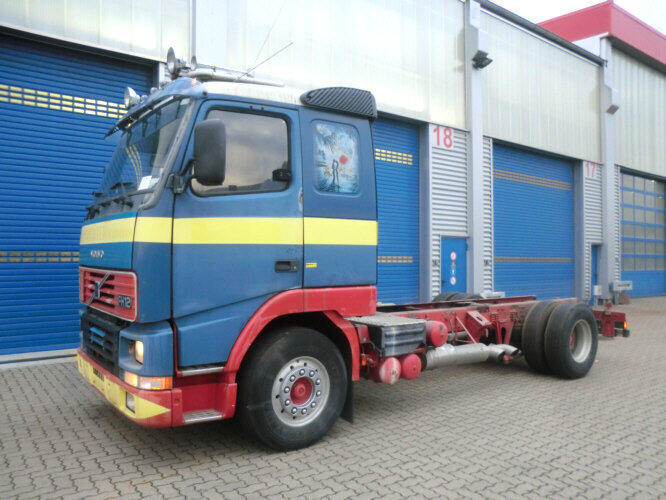 FH New 12-420 4x2 - Вантажівка шасі: фото 1 FH New 12-420 4x2 - Вантажівка шасі: фото 1