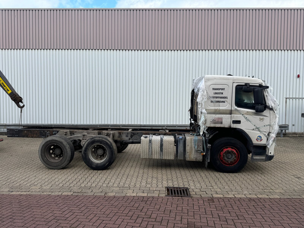 Самоскид вантажівка FM 380 6x4 R mit Brandschaden FM 380 6x4 R mit Brandschaden: фото 8