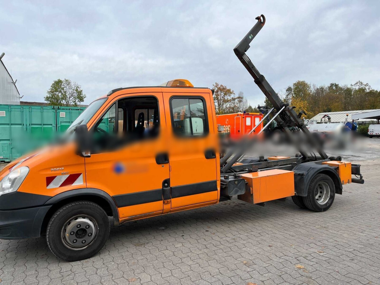 Iveco Daily 70C17 4x2 Doka Daily 70C17 4x2 Doka, EEV, Werkzeugschränke, City-Abroller - Гаковий мультиліфт вантажівка: фото 1 Iveco Daily 70C17 4x2 Doka Daily 70C17 4x2 Doka, EEV, Werkzeugschränke, City-Abroller - Гаковий мультиліфт вантажівка: фото 1