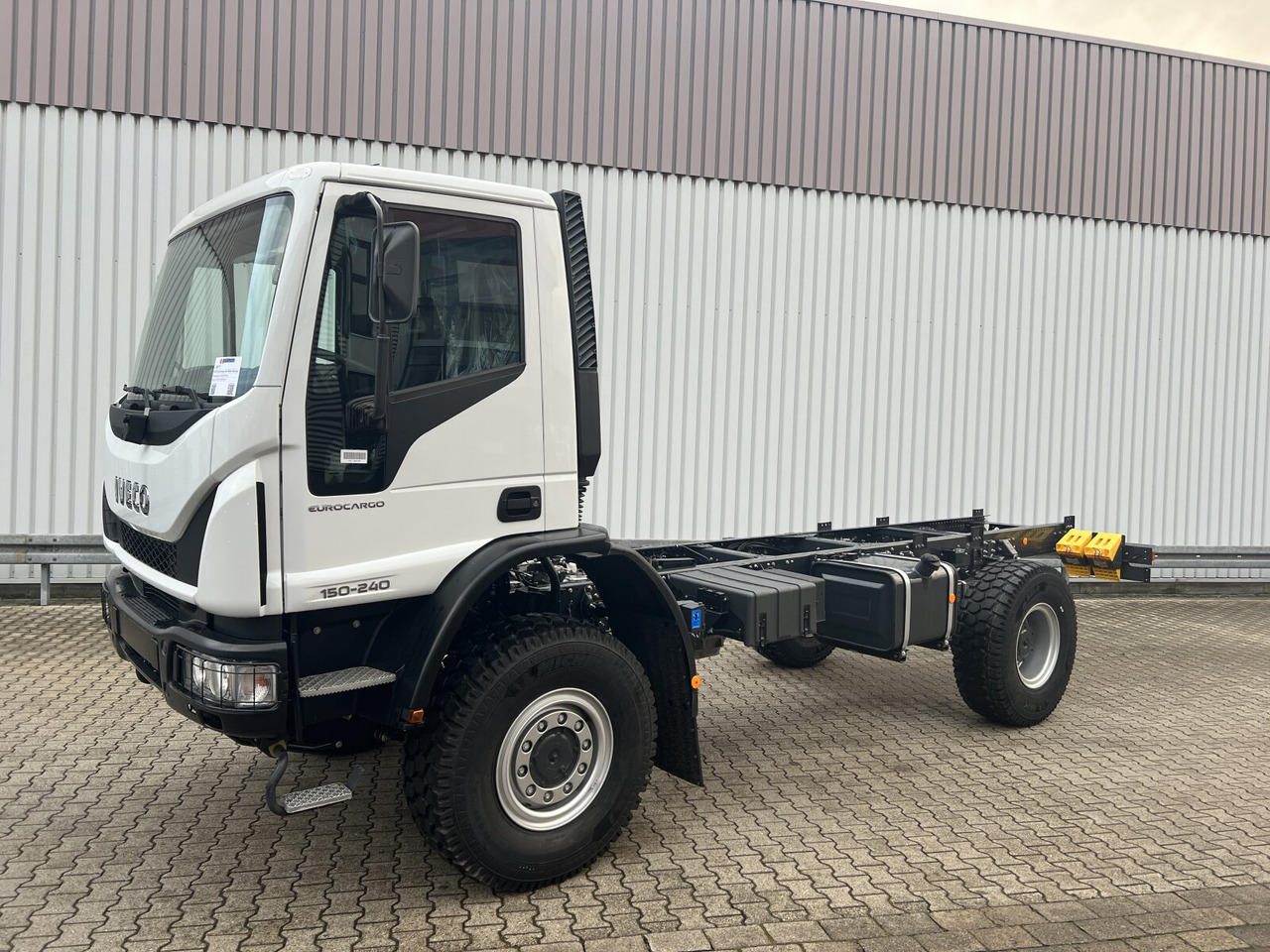 Новий Вантажівка шасі Iveco EuroCargo ML150E24 WS 4x4 EuroCargo ML150E24 WS 4x4, Euro3, mehrfach Vorhanden!: фото 8