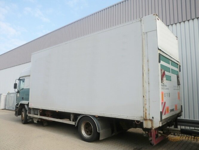 Interior photo 1: Вантажівка з закритим кузовом Iveco EuroTech 190E40 4x2 Euro Tech 190E40, Möbelkoffer, 49 cbm