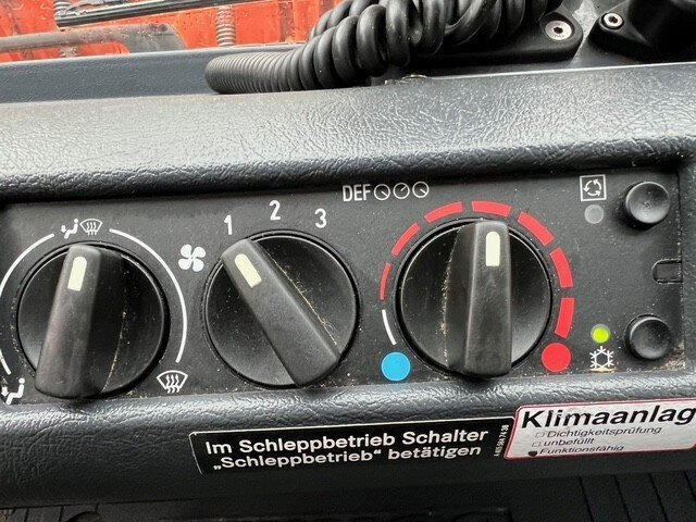 Комерційний автомобіль Unimog U 300 4x4 U 300 405/10 4x4, Kommunalhydraulik, WSK: фото 10