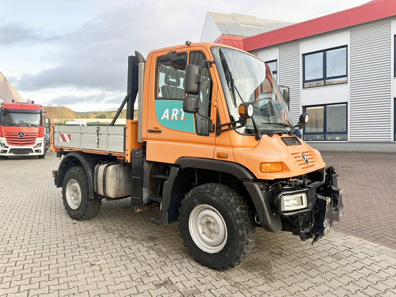 Комерційний автомобіль Unimog U300 405/10 4x4 U300 405/10 4x4, Kommunalhydraulik, Frontzapfwelle, Kipper: фото 8