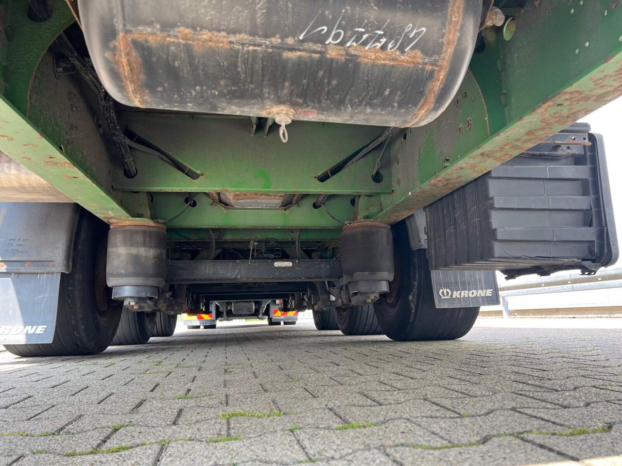 Krone SDP 27 eLCUQ-CS SDP 27 eLCUQ-CS, Coilmulde, Edscha-Verdeck, Hubdach, ca. 93m³ - Тентований напівпричіп: фото 5 Krone SDP 27 eLCUQ-CS SDP 27 eLCUQ-CS, Coilmulde, Edscha-Verdeck, Hubdach, ca. 93m³ - Тентований напівпричіп: фото 5