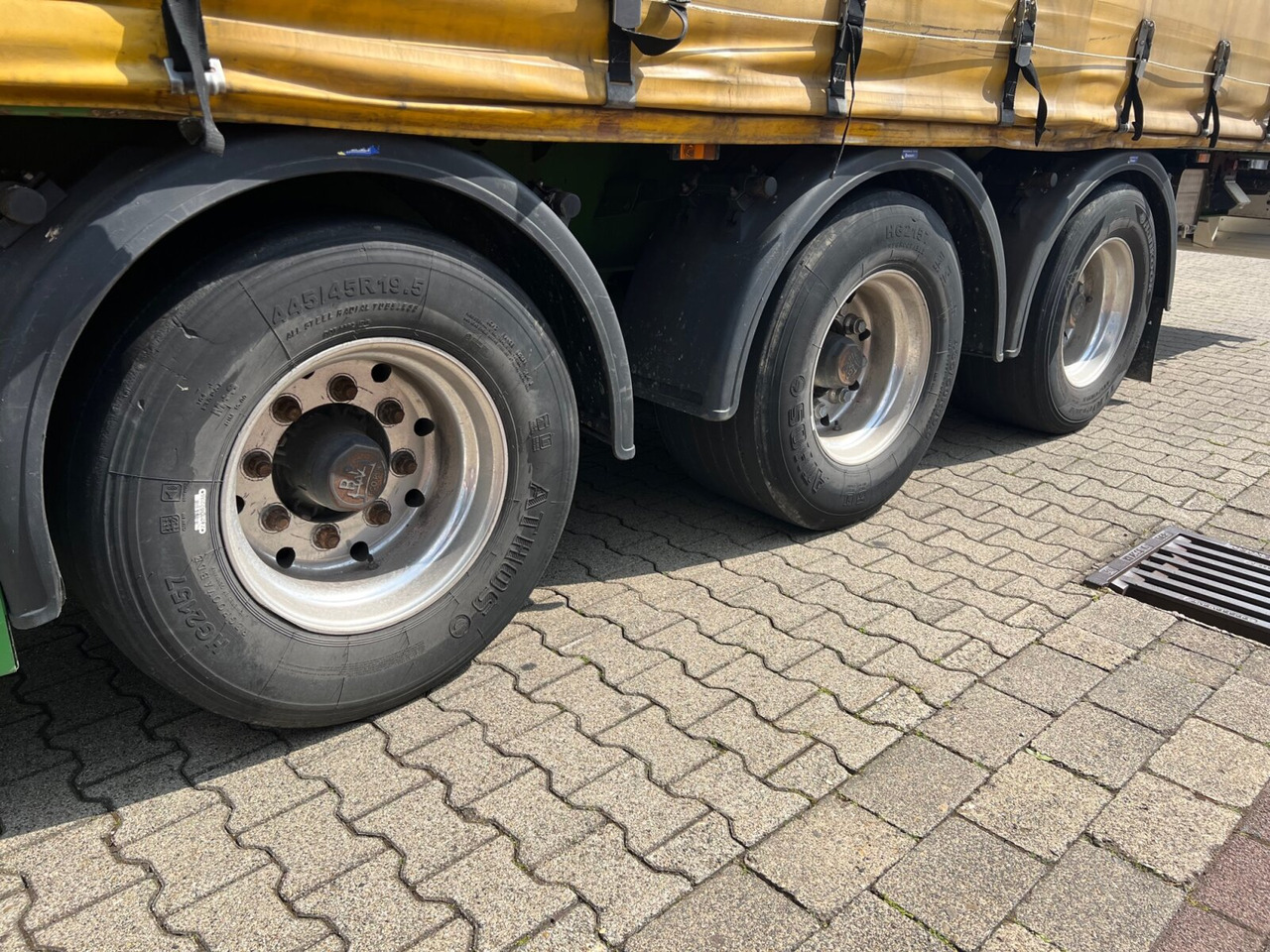 Krone SDP 27 eLCUQ-CS SDP 27 eLCUQ-CS, Coilmulde, Edscha-Verdeck, Hubdach, ca. 93m³ - Тентований напівпричіп: фото 3 Krone SDP 27 eLCUQ-CS SDP 27 eLCUQ-CS, Coilmulde, Edscha-Verdeck, Hubdach, ca. 93m³ - Тентований напівпричіп: фото 3