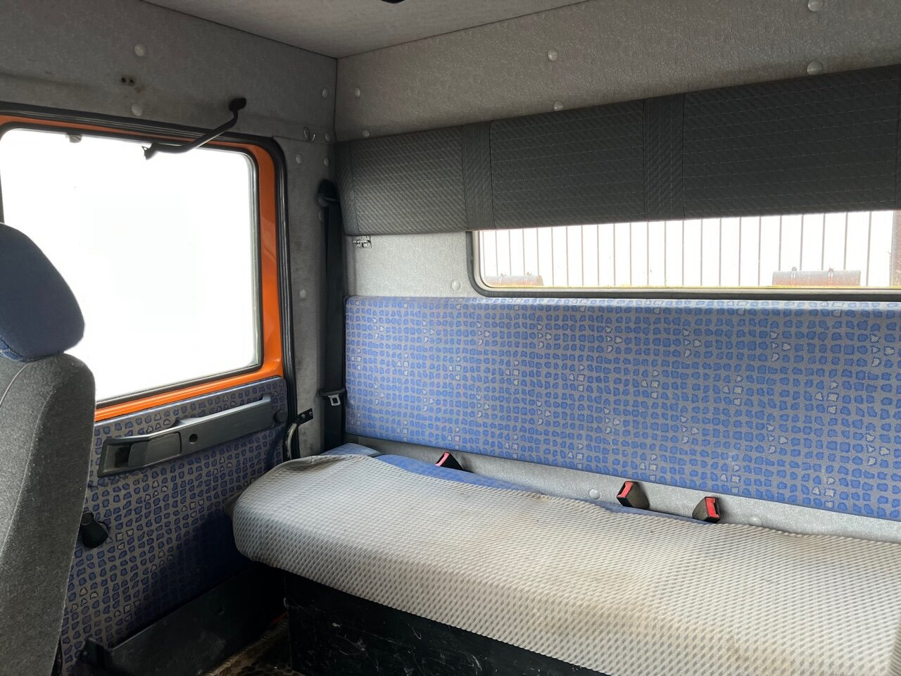 MAN 14.225 LAK 4x4 BB Doka 14.225 LAK 4x4 BB Doka, Winterdienstausstattung - Самоскид вантажівка: фото 5 MAN 14.225 LAK 4x4 BB Doka 14.225 LAK 4x4 BB Doka, Winterdienstausstattung - Самоскид вантажівка: фото 5