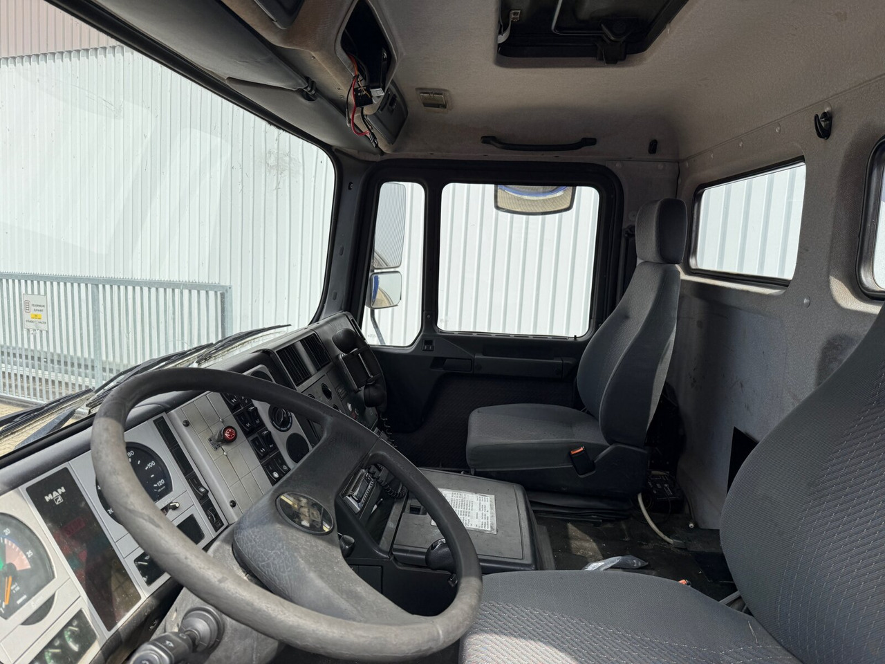 MAN 27.403 6x6 BB 27.403 6x6 BB, EX-THW - Вантажівка шасі: фото 5 MAN 27.403 6x6 BB 27.403 6x6 BB, EX-THW - Вантажівка шасі: фото 5